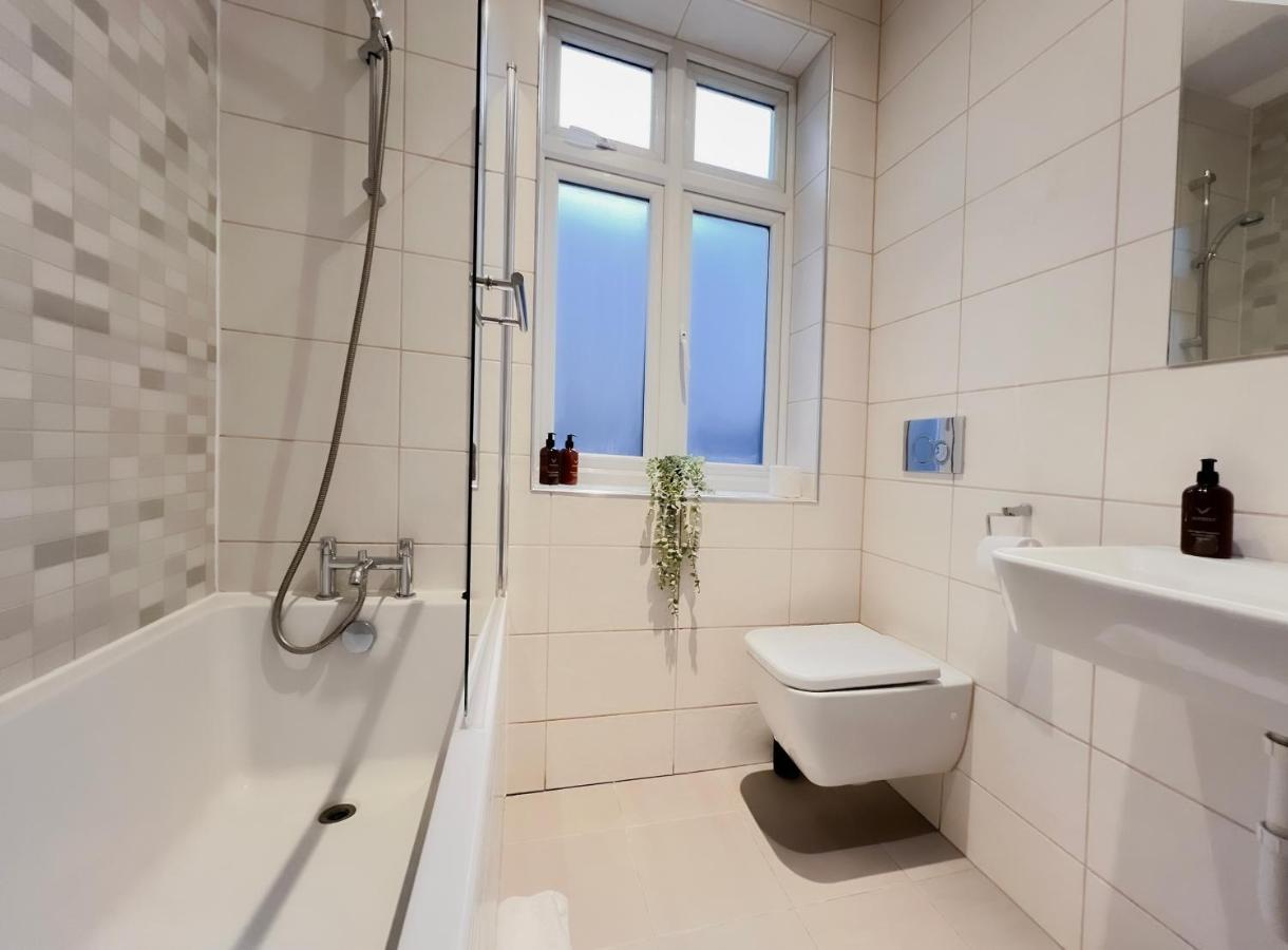 Prime Location Camden Luxury Apt Sleeps 6 London Exterior foto